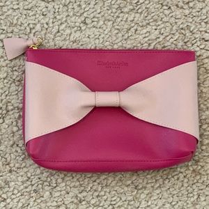 Elizabeth Arden makeup bag
